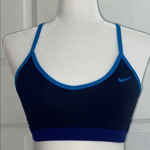 Nike XS sports bra